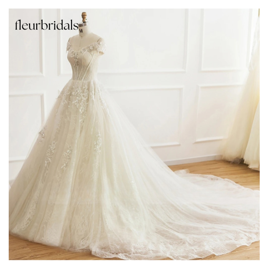 Sexy V Neck Ball Gown Lace Wedding Dresses Appliques Beaded Vintage Bride dress - Fleur Bridals