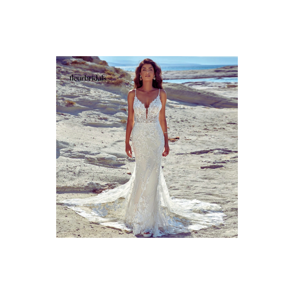 Mermaid Vintage Wedding Dress | Sweetheart Spaghetti Straps, Embroidery Appliques & Back Bow - Fleur Bridals