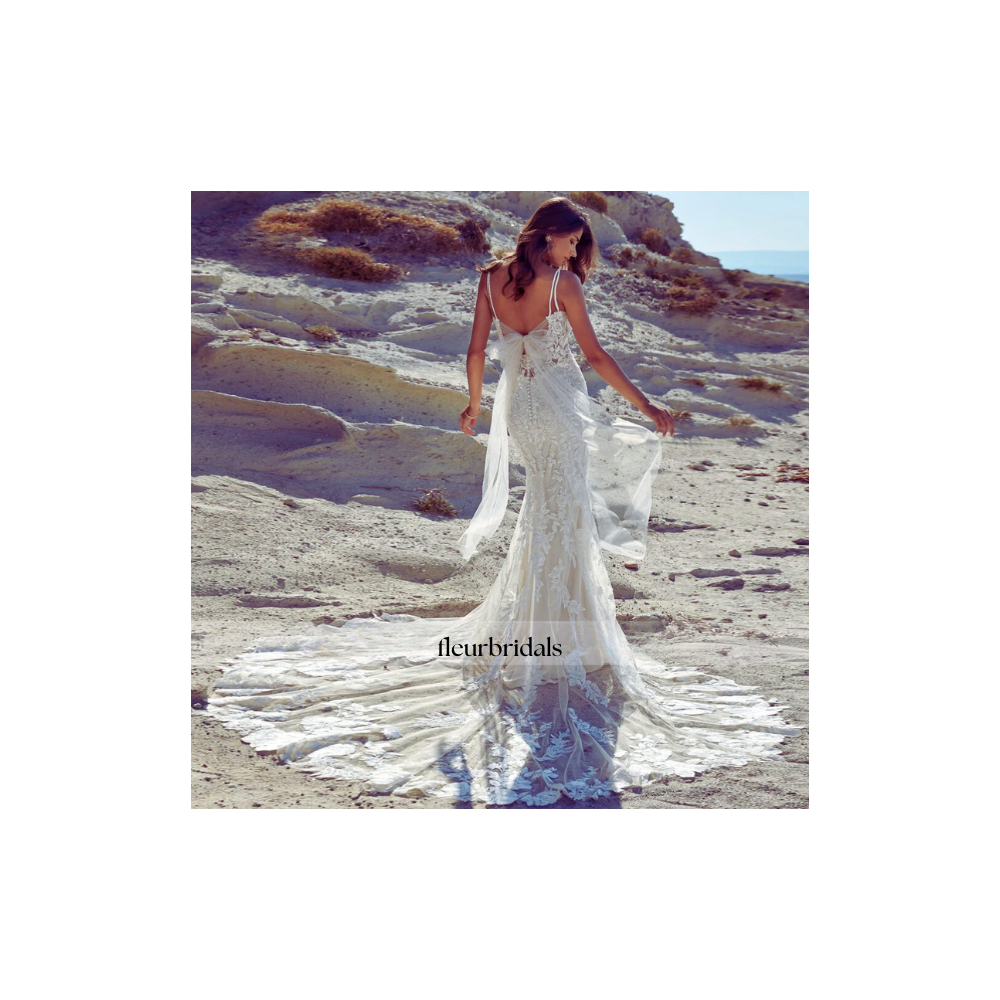 Mermaid Vintage Wedding Dress | Sweetheart Spaghetti Straps, Embroidery Appliques & Back Bow - Fleur Bridals