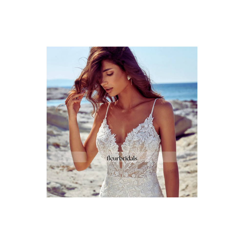Mermaid Vintage Wedding Dress | Sweetheart Spaghetti Straps, Embroidery Appliques & Back Bow - Fleur Bridals
