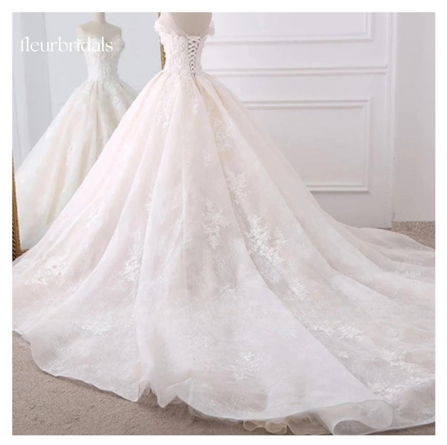 Sexy Sweetheart Lace Ball Gown Wedding Dresses Applique Beaded Flowers Chapel Train Bride Gown - Fleur Bridals