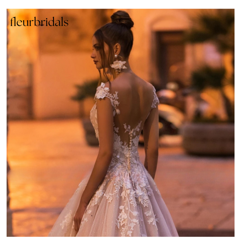 Sexy Backless Cap Sleeve Lace Princess Wedding Dress Appliques Beaded Flowers Court Train Vintage A Line Bridal Gowns