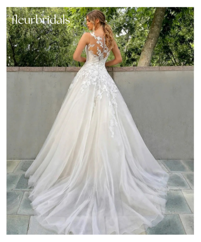 Elegant Wedding Dress A-Line O-Neck Boho Lace Appliques Illusion Back Tulle Bride Gown