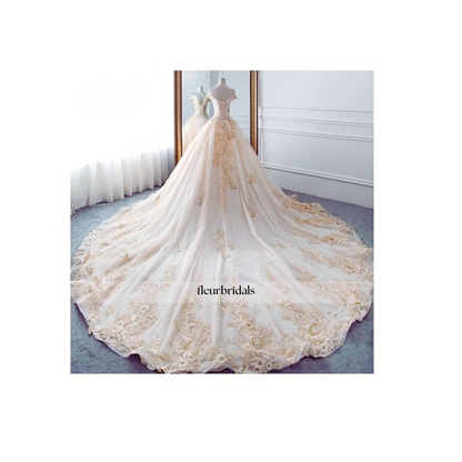 Customized Lace Ball Gown Wedding Dresses Luxury Boat Neck Appliques Beaded Royal Train Vintage Bridal Gown - Fleur Bridals 