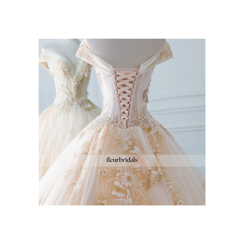 Customized Lace Ball Gown Wedding Dresses Luxury Boat Neck Appliques Beaded Royal Train Vintage Bridal Gown - Fleur Bridals 