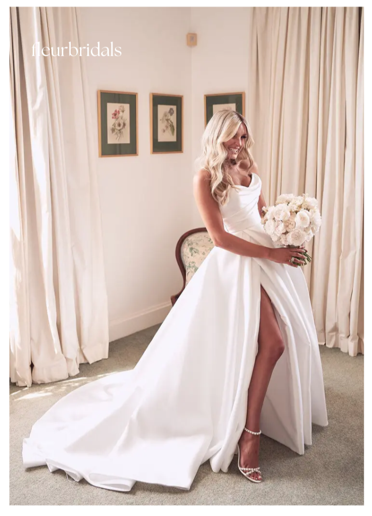 Pleat Sweetheart A Line Wedding Dresses Side Slit  Satin Applique Women Bridal Dresses